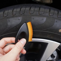 Parlatan Adamlar Kapaklı Lastik - Torpido - Bakalit Parlatıcı Ultra Soft Uygulama ( Fırçası ) aplikatörü Parlatan Adamlar Kapaklı Lastik - Torpido - Bakalit Parlatıcı Ultra Soft Uygulama ( Fırçası ) aplikatörü