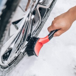 Maxshine Soft Grip Lastik Temizleme Fırçası-Kısa Saplı Maxshine Soft Grip Lastik Temizleme Fırçası-Kısa Saplı
